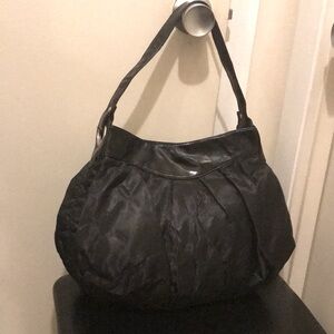 Elegant & Spacious Women’s Black Patent Leather Upper Shoulder